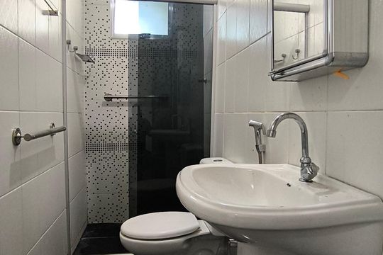 Banheiro de apartamento para alugar com 1 quarto, 60m² em São Gabriel, Belo Horizonte