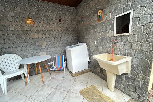 Área de Serviço de casa à venda com 4 quartos, 480m² em Jardim Sulacap, Rio de Janeiro