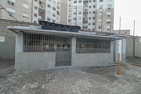 Área comum - Churrasqueira de apartamento para alugar com 2 quartos, 50m² em Jardim Itu, Porto Alegre