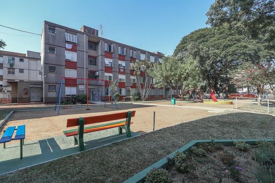 Área comum - Playground de apartamento para alugar com 2 quartos, 50m² em Jardim Itu, Porto Alegre