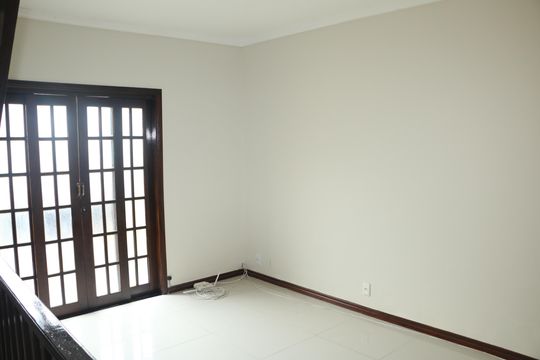 sala de casa para alugar com 2 quartos, 114m² em Caonze, Nova Iguaçu