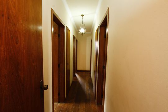 Corredor de apartamento à venda com 4 quartos, 156m² em Gutierrez, Belo Horizonte