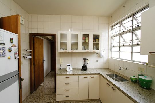 Cozinha de apartamento à venda com 4 quartos, 156m² em Gutierrez, Belo Horizonte