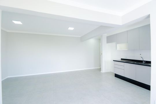 Sala de apartamento à venda com 3 quartos, 72m² em Vila Leonor, Guarulhos