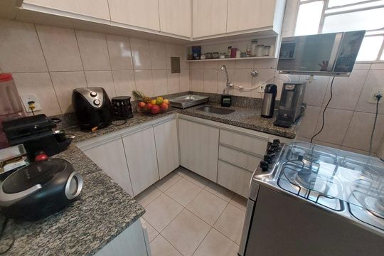 cozinha de apartamento à venda com 3 quartos, 56m² em Horto, Belo Horizonte