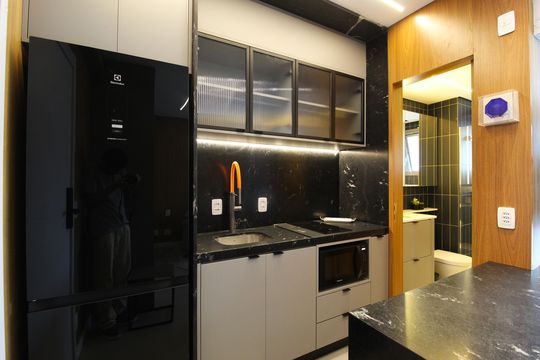 Cozinha de kitnet/studio para alugar com 1 quarto, 30m² em Indianópolis, São Paulo