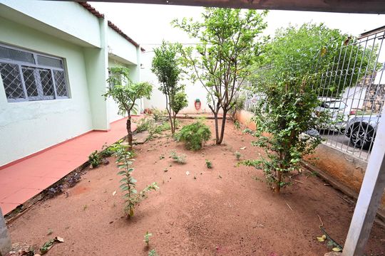 Área externa de casa à venda com 3 quartos, 178m² em Vila Americano do Brasil, Goiânia