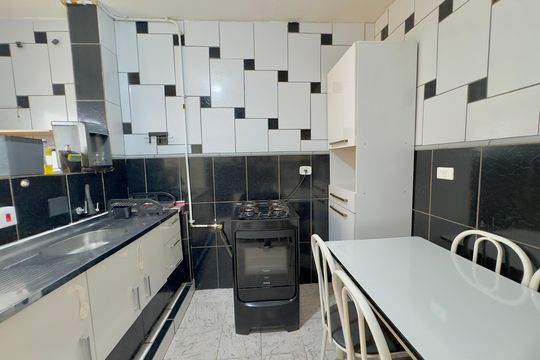 Cozinha de apartamento à venda com 2 quartos, 55m² em Vila Sao Rafael, Guarulhos