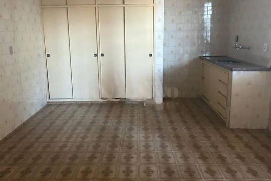 Casa à venda com 3 quartos, 270m² em Vila Elze, São Paulo