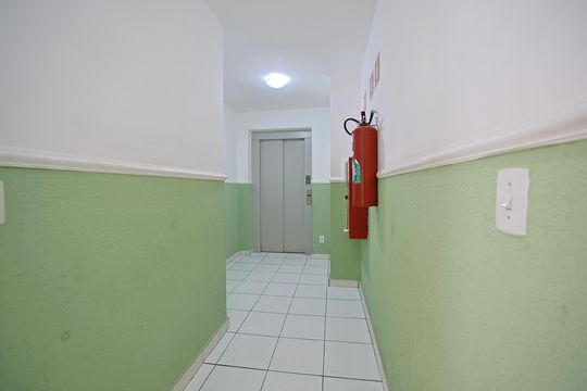 Área comum de apartamento para alugar com 2 quartos, 43m² em Jardim Santa Teresinha, São Paulo