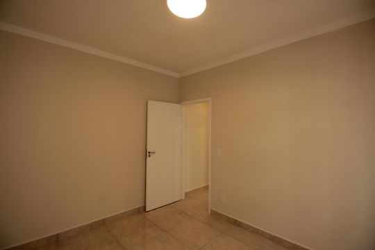 Quarto de apartamento para alugar com 1 quarto, 55m² em Gonzaga, Santos