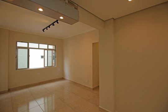 Apartamento para alugar com 1 quarto, 55m² em Gonzaga, Santos