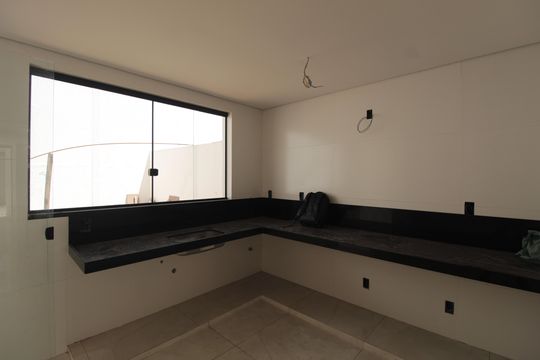 Cozinha de casa à venda com 3 quartos, 122m² em Santa Monica, Belo Horizonte