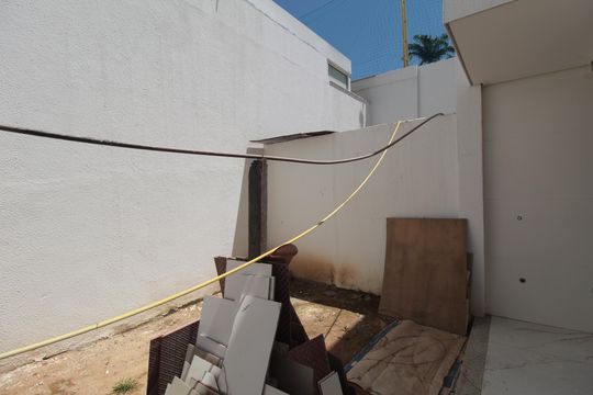 Quintal de casa à venda com 3 quartos, 122m² em Santa Monica, Belo Horizonte