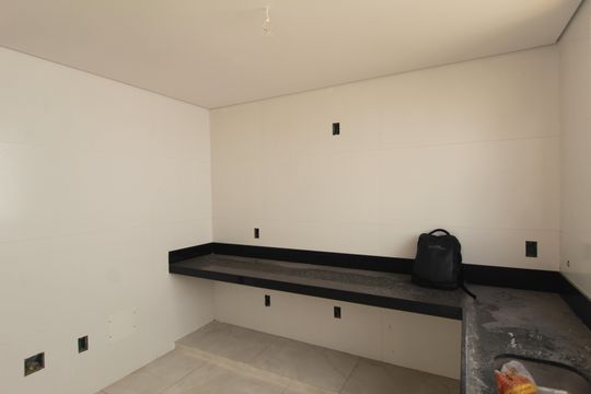 Cozinha de casa à venda com 3 quartos, 122m² em Santa Monica, Belo Horizonte