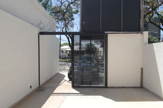 Casa à venda com 3 quartos, 122m² em Santa Monica, Belo Horizonte