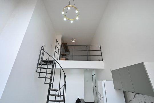 Pé Direito de apartamento para alugar com 1 quarto, 38m² em Vila Sonia, São Paulo