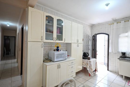 Cozinha de casa à venda com 2 quartos, 170m² em Parque Pinheiros, Taboão da Serra