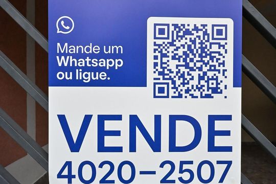 Fachada de casa à venda com 2 quartos, 170m² em Parque Pinheiros, Taboão da Serra