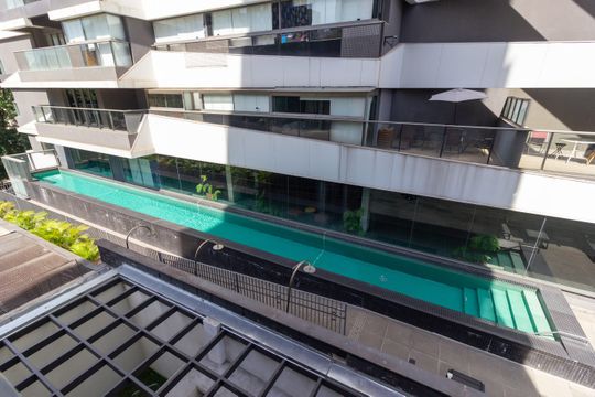 Área comum - Piscina de kitnet/studio para alugar com 1 quarto, 20m² em Pinheiros, São Paulo