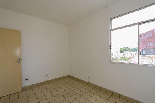 Quarto de apartamento para alugar com 2 quartos, 62m² em Salgado Filho, Belo Horizonte