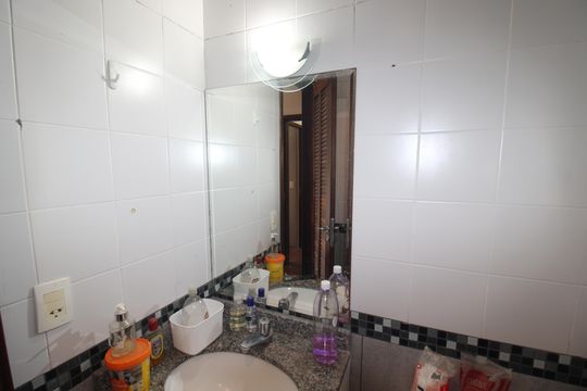 Banheiro de apartamento à venda com 2 quartos, 63m² em Sítio do Morro, São Paulo