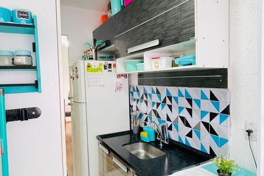 Cozinha de apartamento para alugar com 2 quartos, 47m² em Jardim Isis, Cotia