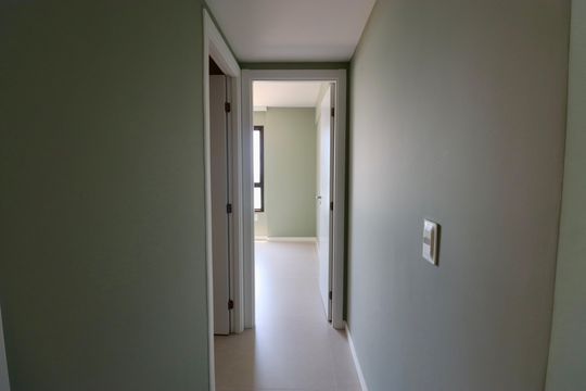 Corredor de apartamento para alugar com 3 quartos, 80m² em Piatã, Salvador