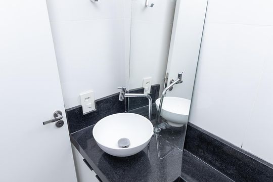 Banheiro de apartamento para alugar com 2 quartos, 35m² em Parque Sao Rafael, São Paulo