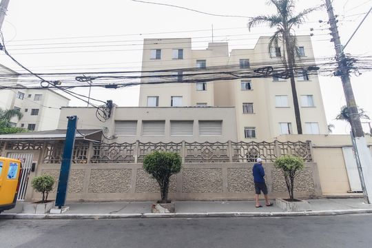 Fachada do Prédio de apartamento à venda com 2 quartos, 42m² em Vila Popular, São Paulo
