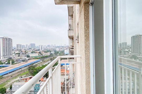 Varanda  de kitnet/studio à venda com 1 quarto, 24m² em Vila Ré, São Paulo