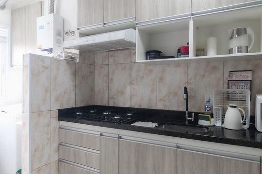 Cozinha de apartamento à venda com 2 quartos, 43m² em Jardim Helena, São Paulo