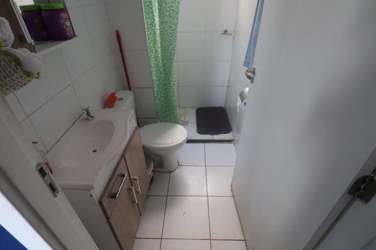 Banheiro de apartamento para alugar com 2 quartos, 42m² em Rio Branco, Canoas