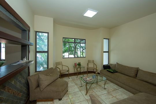 Casa à venda com 4 quartos, 384m² em Havaí, Belo Horizonte