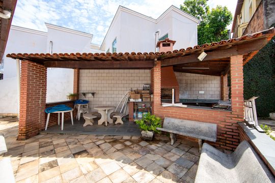 Casa à venda com 4 quartos, 384m² em Havaí, Belo Horizonte