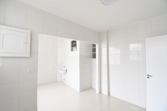 Cozinha e Área de Serviço de apartamento à venda com 3 quartos, 120m² em Centro, Curitiba