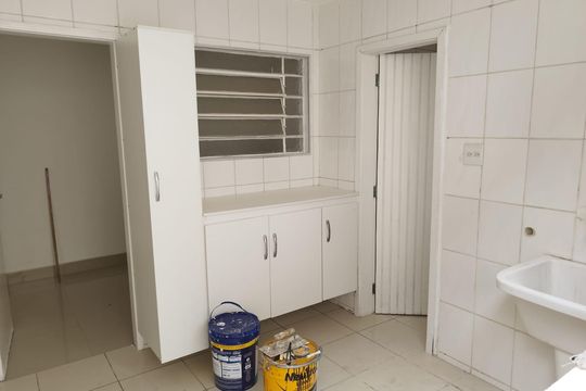 Área de Serviço de casa para alugar com 3 quartos, 230m² em Granja Julieta, São Paulo