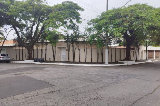 Casa para alugar com 3 quartos, 230m² em Granja Julieta, São Paulo