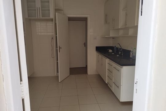 Cozinha de casa para alugar com 3 quartos, 230m² em Granja Julieta, São Paulo