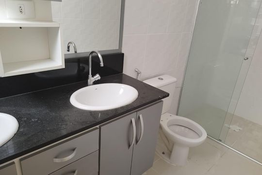 Banheiro de casa para alugar com 3 quartos, 230m² em Granja Julieta, São Paulo