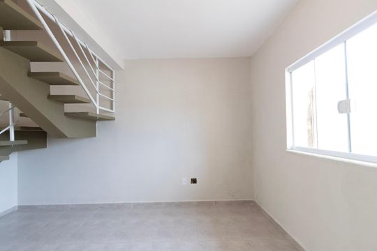 Sala de casa de condomínio para alugar com 2 quartos, 69m² em Vila Leopoldina, Sorocaba