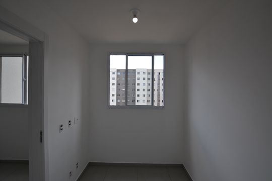 QUARTO 1 de apartamento para alugar com 2 quartos, 34m² em Jaguaré, São Paulo