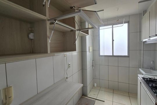 Cozinha e Área de Serviço de apartamento para alugar com 2 quartos, 62m² em Castelo, Belo Horizonte