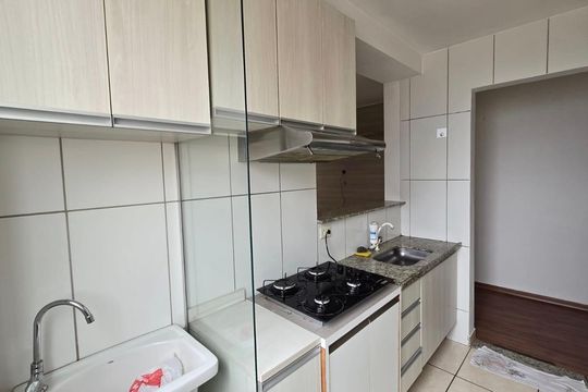Cozinha e Área de Serviço de apartamento para alugar com 2 quartos, 62m² em Castelo, Belo Horizonte
