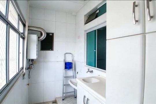 Apartamento à venda com 3 quartos, 183m² em Vila Gumercindo, São Paulo