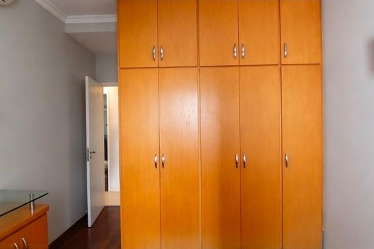 Apartamento à venda com 3 quartos, 183m² em Vila Gumercindo, São Paulo