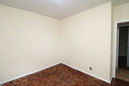 Quarto 1 de apartamento para alugar com 3 quartos, 98m² em Ribeira, Rio de Janeiro
