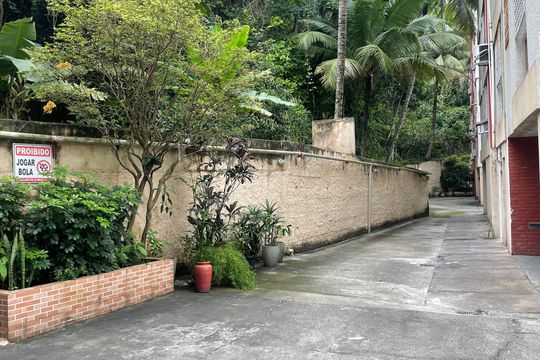 Área comum de apartamento para alugar com 3 quartos, 98m² em Ribeira, Rio de Janeiro
