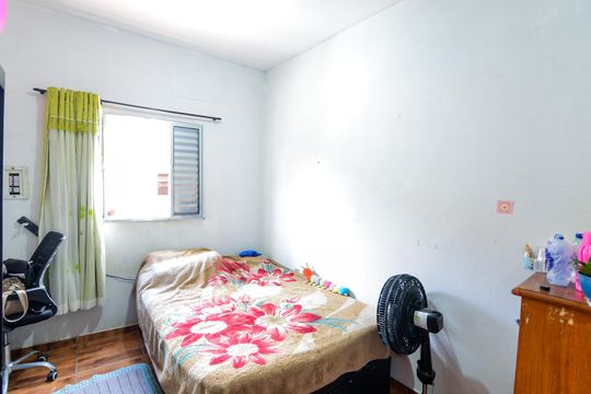Quarto  de casa à venda com 3 quartos, 120m² em Jardim Alvorada, Guarulhos