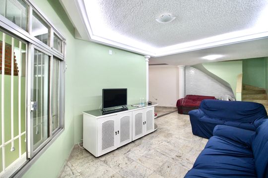 Casa à venda com 2 quartos, 134m² em Vila Dalila, São Paulo